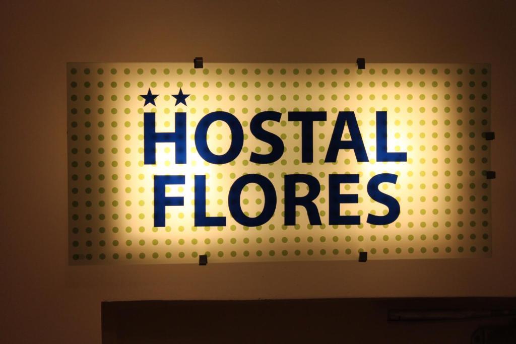 Hostal Las Flores Ramblas Барселона Экстерьер фото